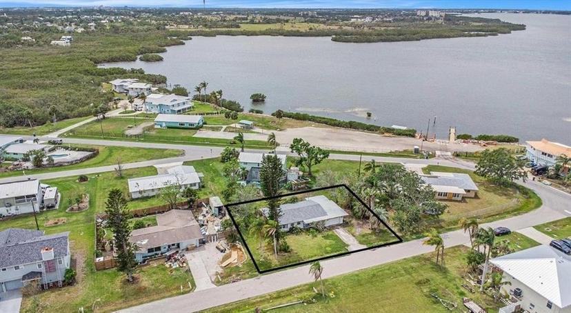 Picture of 723 45Th Street Court W, Palmetto FL 34221