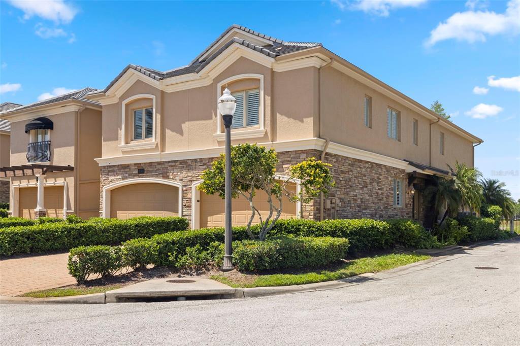 Picture of 648 Saxony Boulevard, St Petersburg, FL 33716