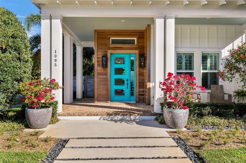 Picture of 1095 18Th Avenue N, St Petersburg FL 33704