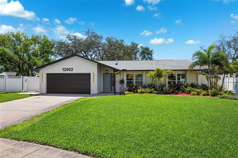 Picture of 12002 Anchor Way, Largo FL 33778
