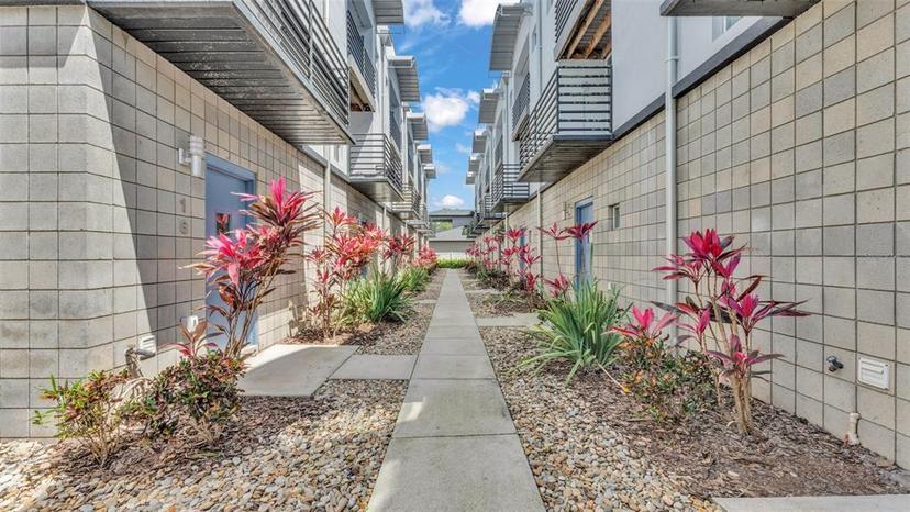 Picture of 5008 S Macdill Avenue Unit 12, Tampa FL 33611