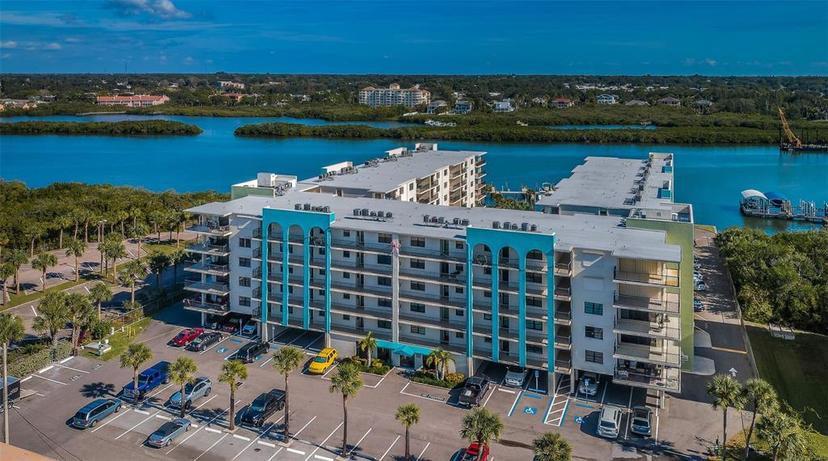 Picture of 19531 Gulf Boulevard Unit 604, Indian Shores FL 33785