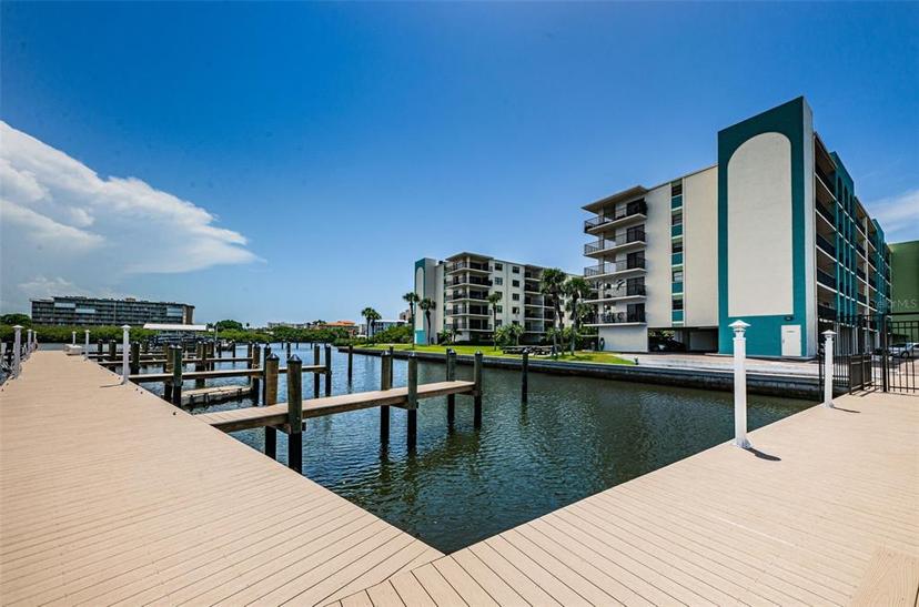 Picture of 19531 Gulf Boulevard Unit 604, Indian Shores FL 33785