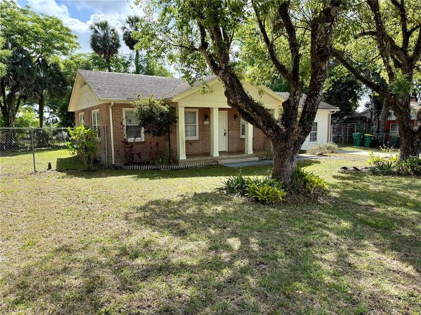 Picture of 111 S Delaware Avenue, Deland FL 32720