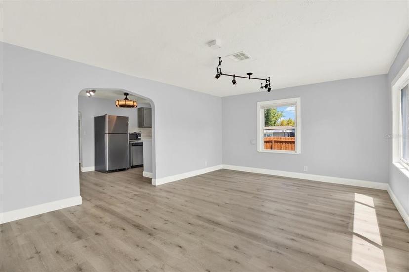 Picture of 4701 6Th Avenue S, St Petersburg FL 33711