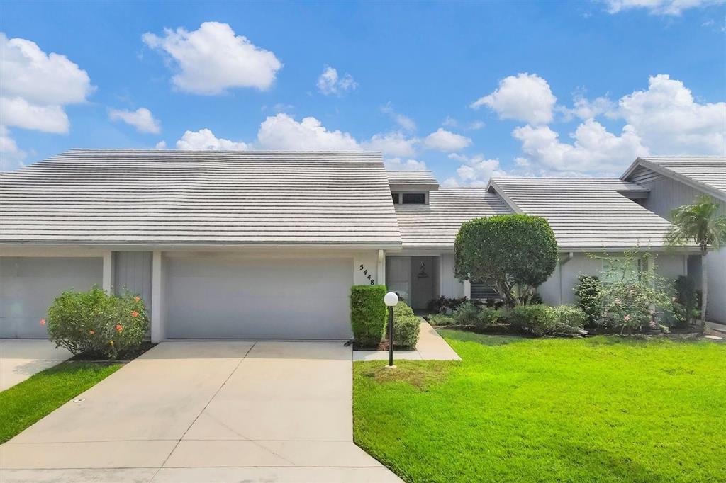Picture of 5448 Crestlake Boulevard Unit 158, Sarasota, FL 34233