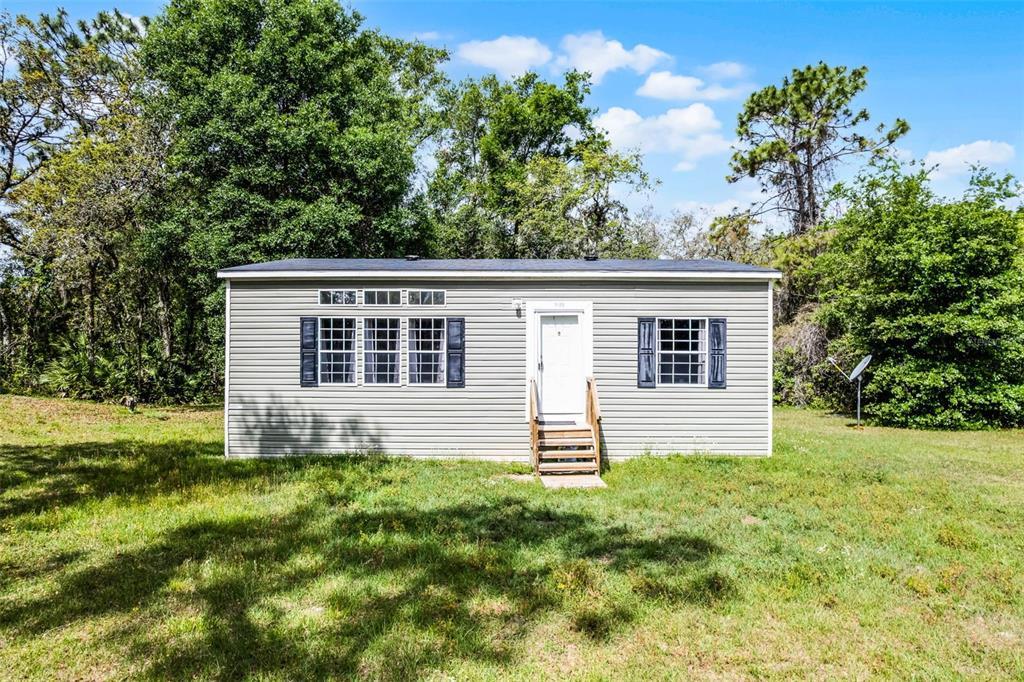 Picture of 9153 Garetta Avenue, Webster, FL 33597