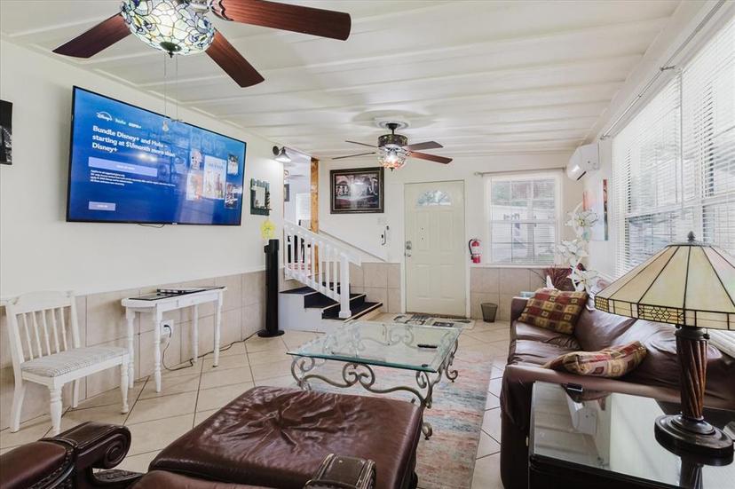 Picture of 601 River Village Drive, Tarpon Springs FL 34689