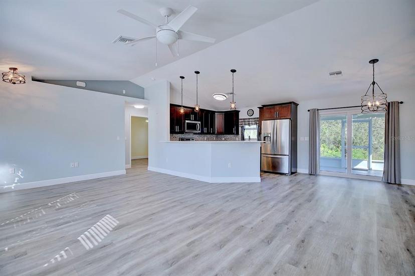 Picture of 300 Lake Groves Road Ne, Lake Placid FL 33852