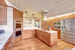 Picture of 17507 Waterline Rd, Bradenton, FL 34212