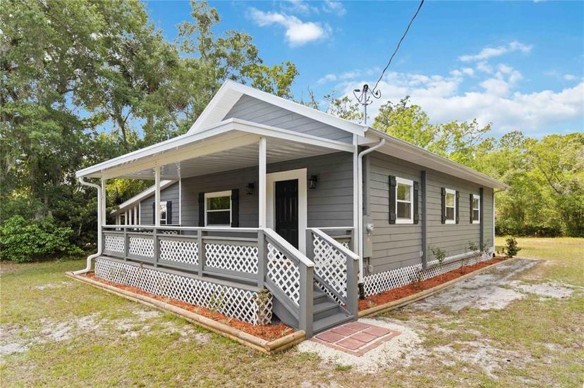 Picture of 350 S Volusia Avenue, Pierson FL 32180