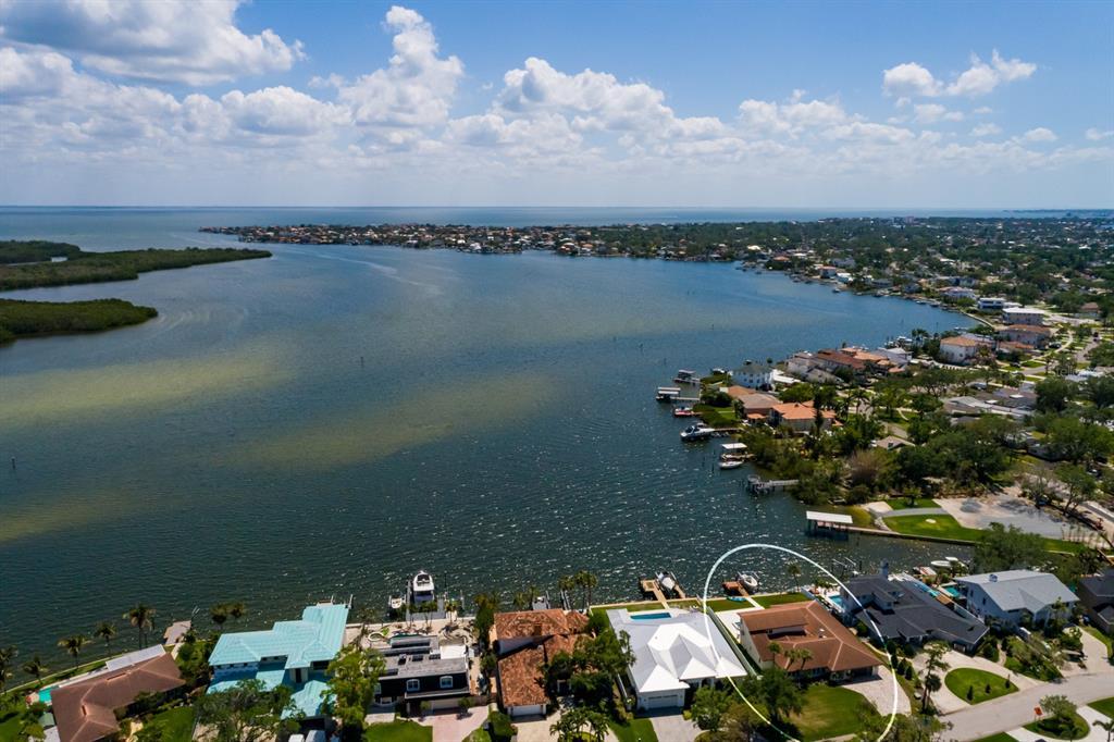 Picture of 2096 Tanglewood Way Ne, St Petersburg, FL 33702