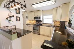 Picture of 6060 Shore Boulevard S Unit 200, Gulfport, FL 33707