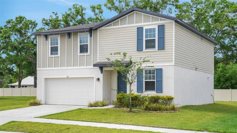 Picture of 203 Lovely Court, Plant City FL 33566
