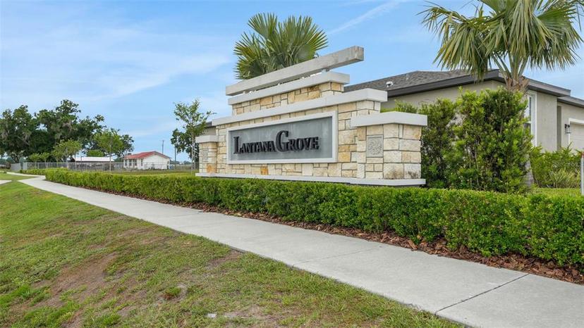 Picture of 203 Lovely Court, Plant City FL 33566