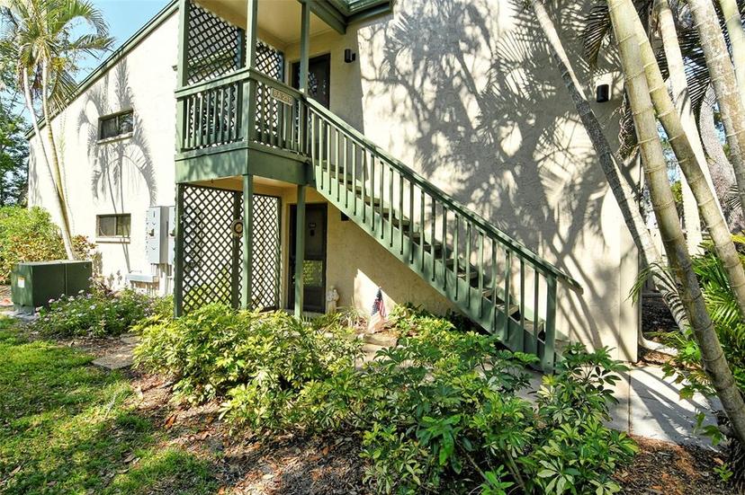Picture of 1532 Pelican Point Drive Unit Ba139, Sarasota FL 34231