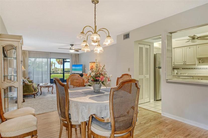 Picture of 1532 Pelican Point Drive Unit Ba139, Sarasota FL 34231