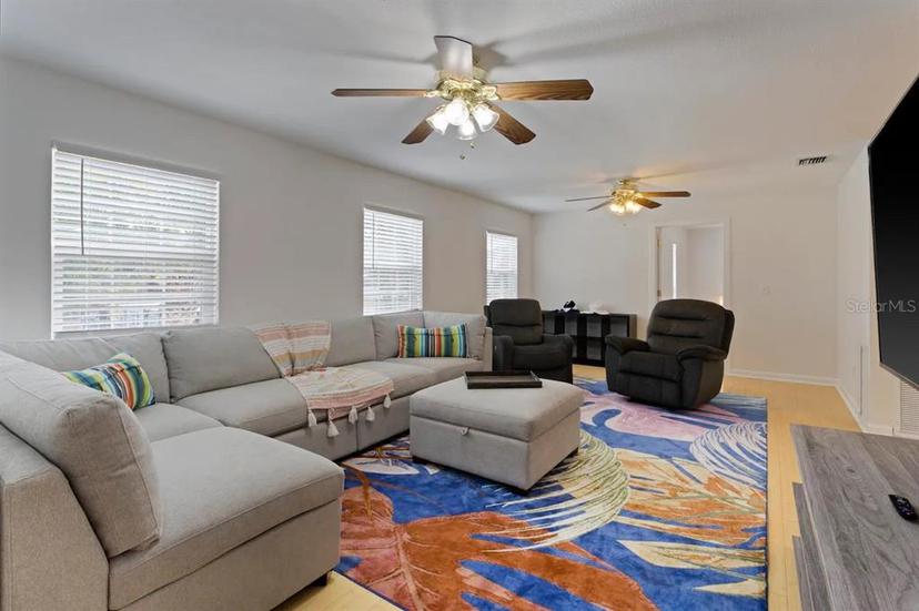Picture of 1411 Gray Street S, Gulfport FL 33707