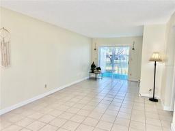 Picture of 24862 Us Highway 19 N Unit 203, Clearwater, FL 33763