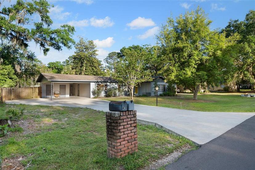 Picture of 1909 NW 36Th Drive, Gainesville FL 32605