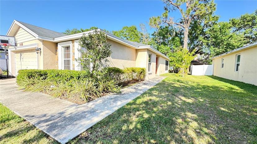 Picture of 6054 Merrifield Drive, Zephyrhills FL 33541