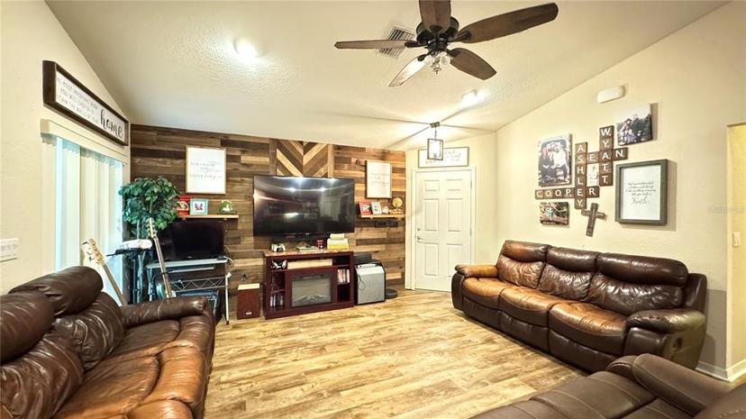 Picture of 6054 Merrifield Drive, Zephyrhills FL 33541
