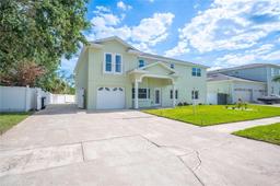 Picture of 8704 Bay Crest Lane, Tampa, FL 33615