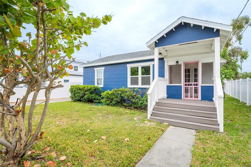 Picture of 2017 Oceanview Place, Tampa FL 33605