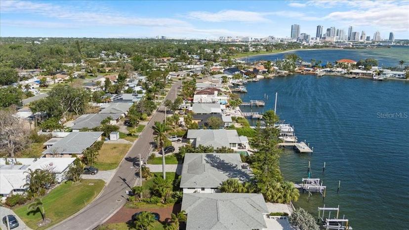 Picture of 2540 S Shore Drive Se, St Petersburg FL 33705