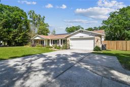 Picture of 17605 Simmons Road, Lutz, FL 33548