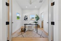 Picture of 1514 55Th Avenue N, St Petersburg, FL 33703