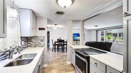 Picture of 959 Cumberland Road, Venice, FL 34293