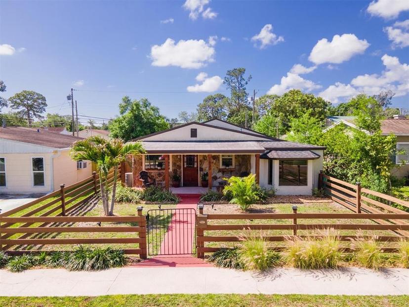 Picture of 630 48Th Avenue N, St Petersburg FL 33703