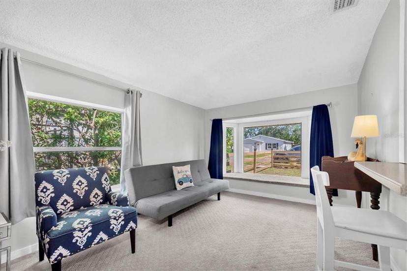 Picture of 630 48Th Avenue N, St Petersburg FL 33703