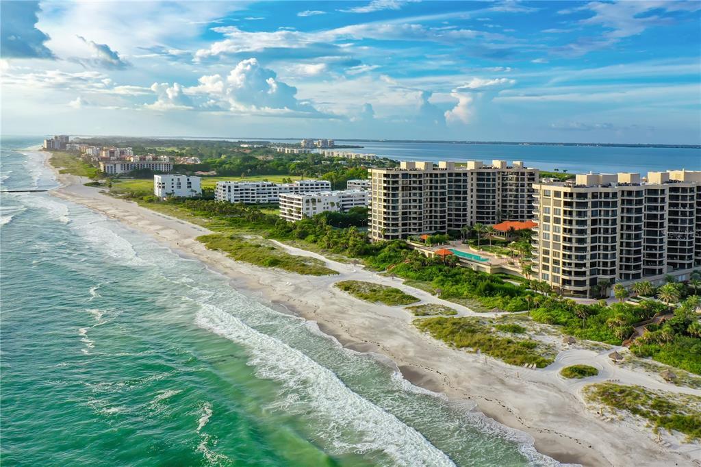 Picture of 1281 Gulf Of Mexico Drive Unit 906, Longboat Key, FL 34228