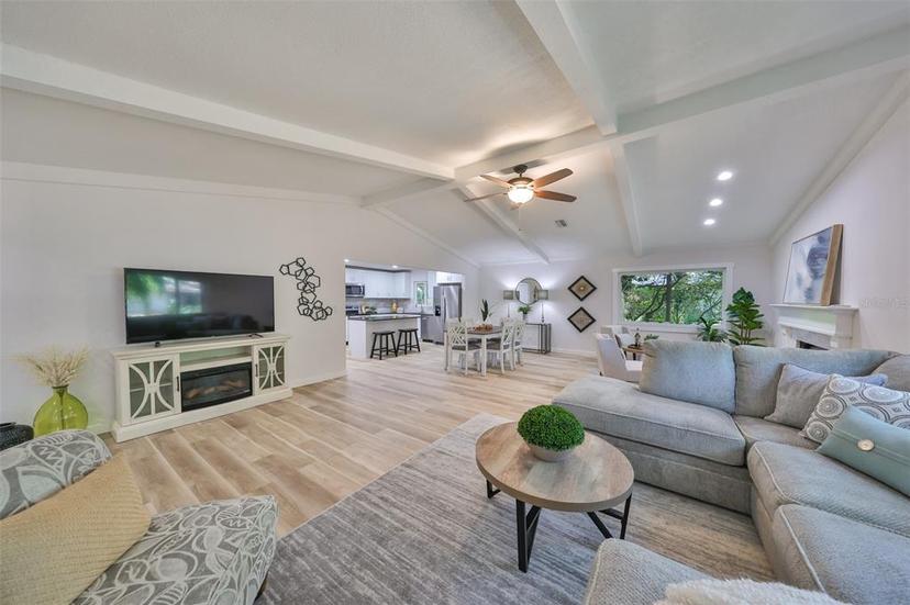 Picture of 940 Woodland Drive, Palm Harbor FL 34683