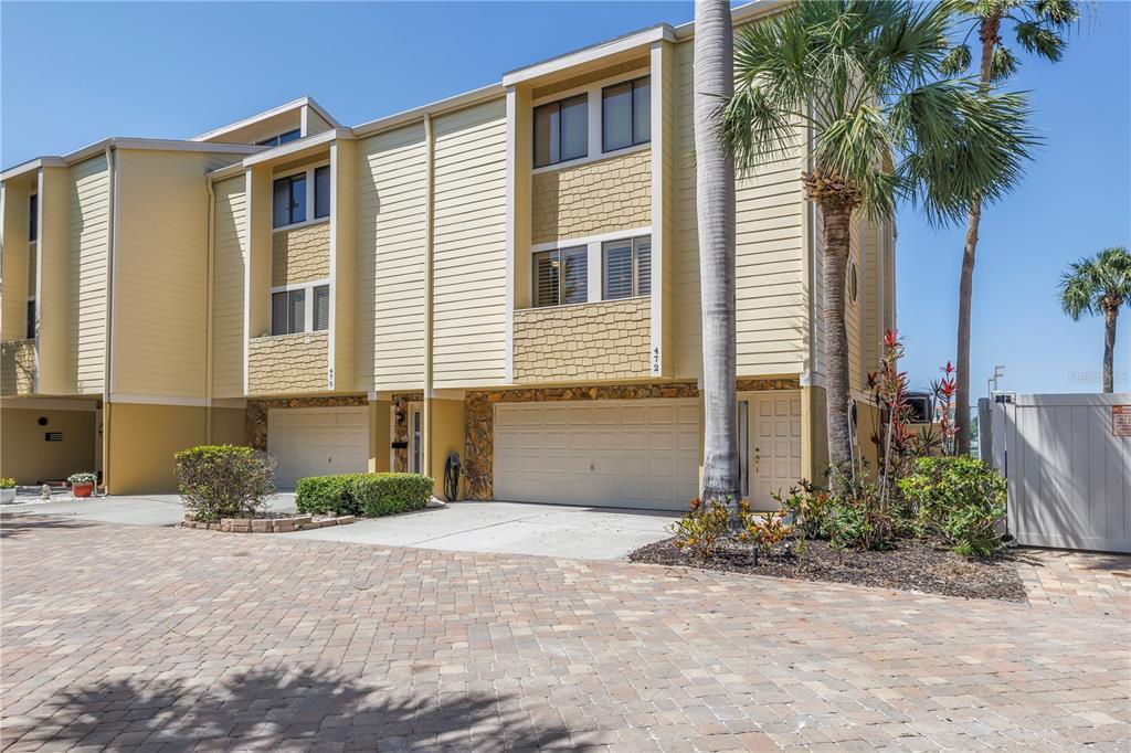Picture of 472 Sandy Hook Road, Treasure Island, FL 33706
