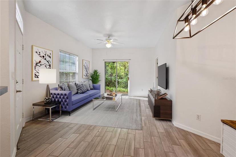 Picture of 5011 NW 1St Place Unit 5011, Gainesville FL 32607