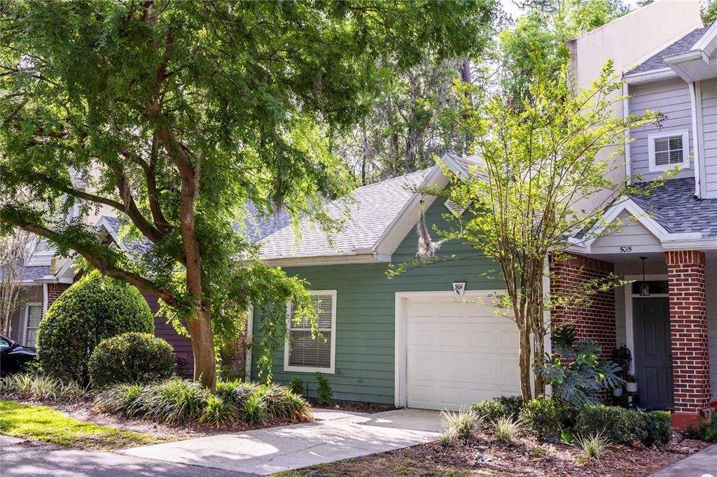 Picture of 5011 NW 1St Place Unit 5011, Gainesville, FL 32607