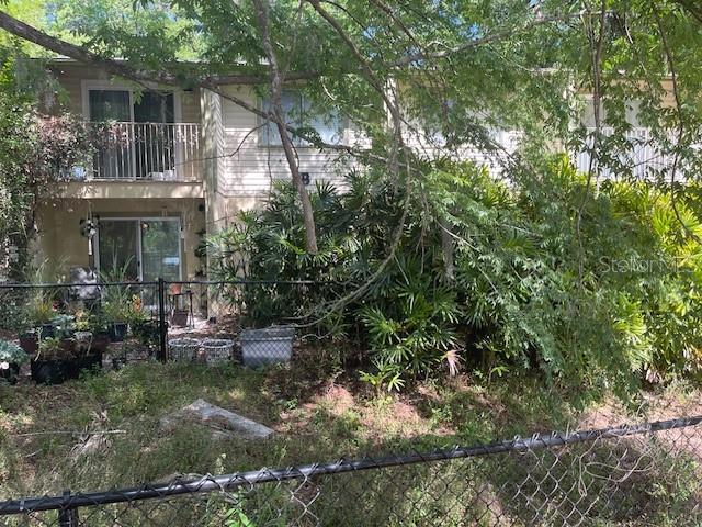 Picture of 1015 SW 9Th Street Unit B22, Gainesville, FL 32601