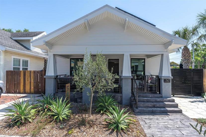 Picture of 747 2Nd Street N, St Petersburg FL 33701