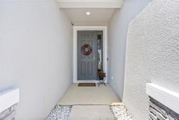 Picture of 13757 Wineberry Drive, Dade City, FL 33525