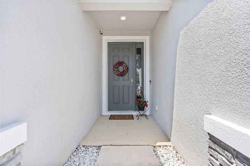Picture of 13757 Wineberry Drive, Dade City FL 33525