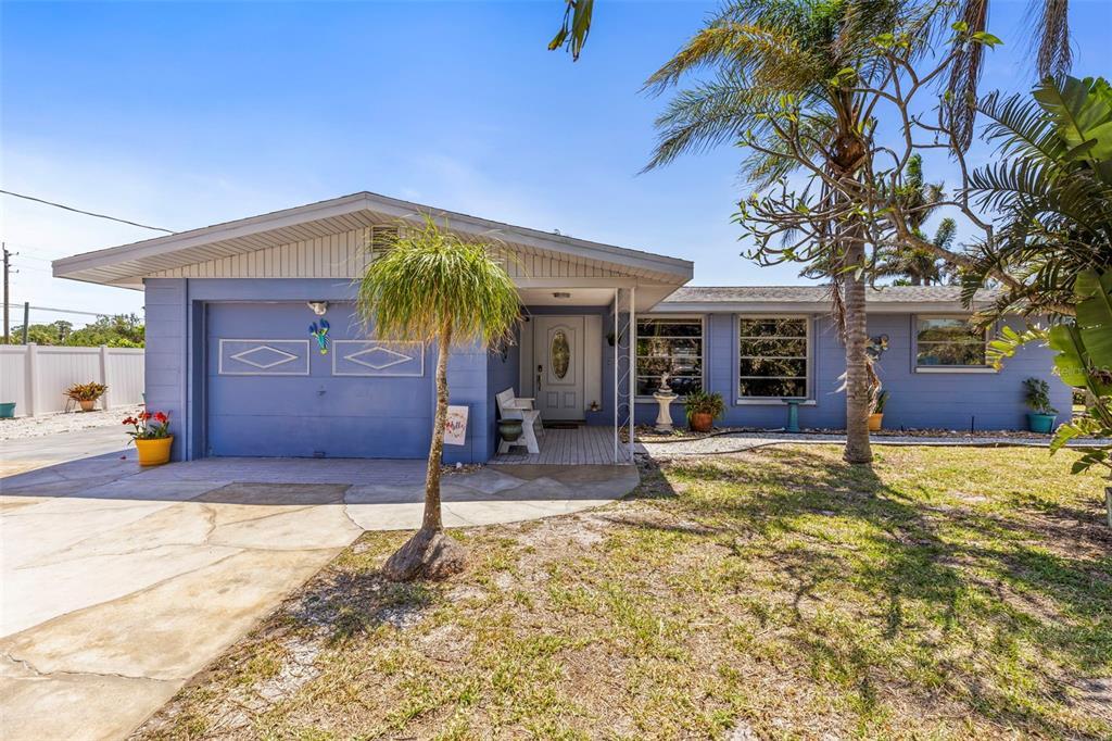 Picture of 595 Denburn Court, Englewood, FL 34223