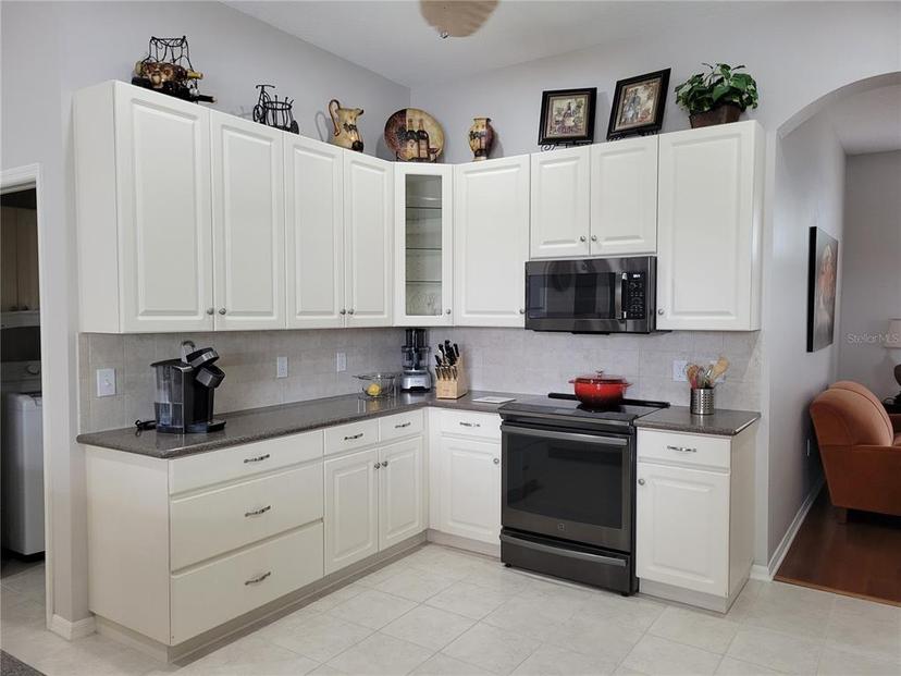 Picture of 16106 Bridgedale Drive, Lithia FL 33547