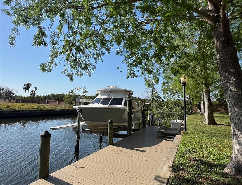 Picture of 6533 Channelside Drive, New Port Richey FL 34652