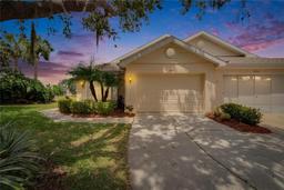 Picture of 1004 Norfork Island Court Unit 28, Sun City Center, FL 33573