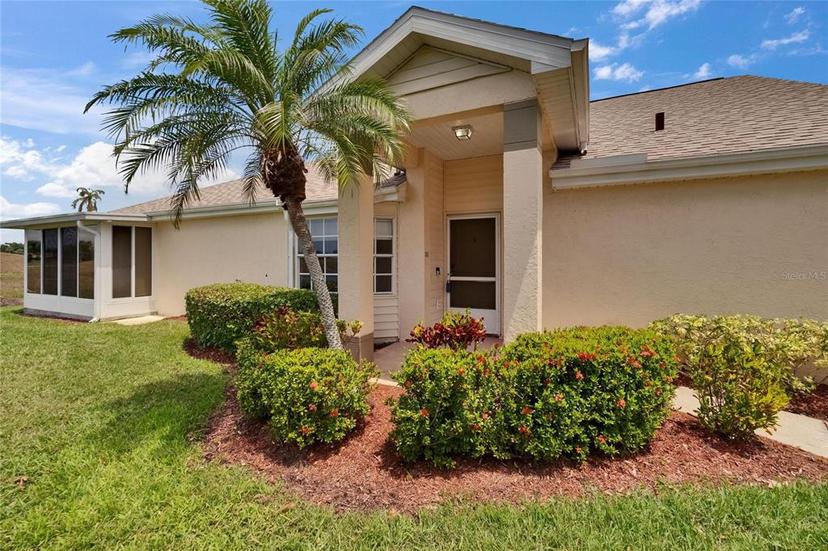 Picture of 1004 Norfork Island Court Unit 28, Sun City Center FL 33573