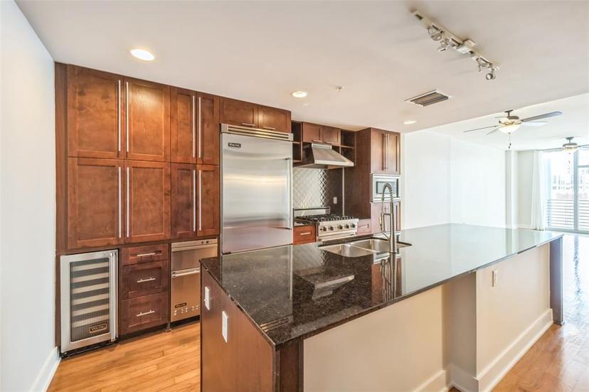 Picture of 1120 E Kennedy Boulevard Unit 615, Tampa FL 33602