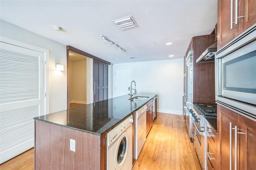 Picture of 1120 E Kennedy Boulevard Unit 615, Tampa FL 33602